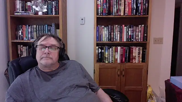 Vinyl22xh online show from 05-05-26, 08:50