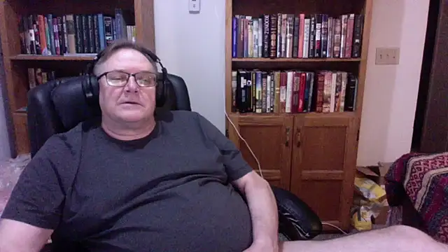 Vinyl22xh online show from 05-25-26, 03:56