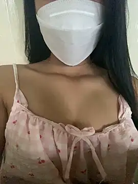 Snapshot of Linh247380 chatting on 09-26-25, 02:15 Linh247380 online show from 09-26-25, 02:15