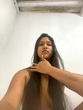 Snapshot of graziele00 chatting on 09-24-25, 10:40 graziele00 online show from 09-24-25, 10:40