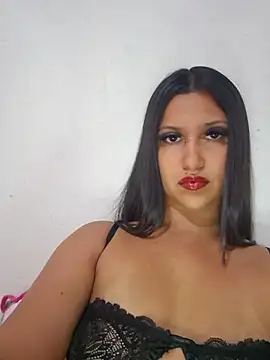 Snapshot of graziele00 chatting on 11-26-25, 12:06 graziele00 online show from 11-26-25, 12:06