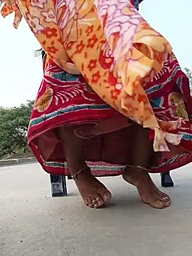 reya743 online show from 12-22-25, 10:12