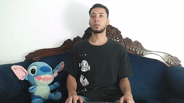 aroncooper1 online show from 01-07-26, 03:53