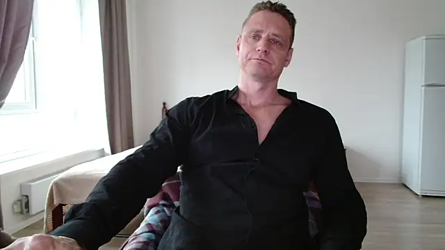 Freeze Fire online show from 11-04-25, 08:46