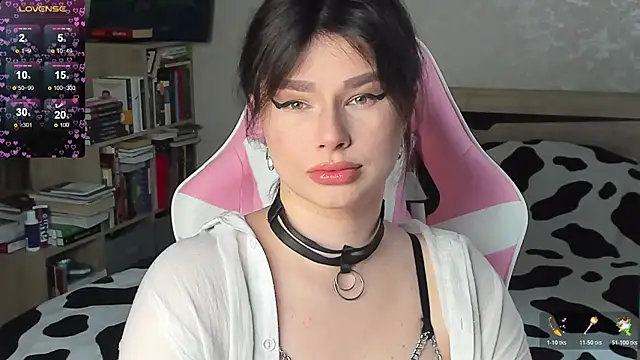 Snapshot of bbJ_one chatting on 05-10-26, 06:07 bbJ one online show from 05-10-26, 06:07