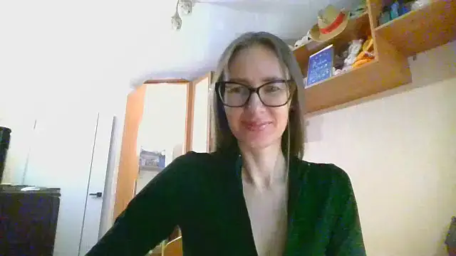 Snapshot of Norivann chatting on 10-23-25, 11:42 Norivann online show from 10-23-25, 11:42