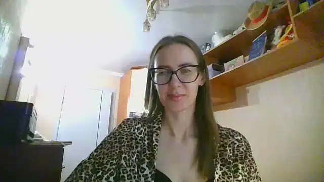 Snapshot of Norivann chatting on 11-12-25, 10:15 Norivann online show from 11-12-25, 10:15