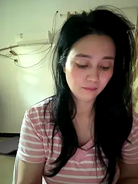 Snapshot of aoyo66 chatting on 10-05-25, 10:51 aoyo66 online show from 10-05-25, 10:51