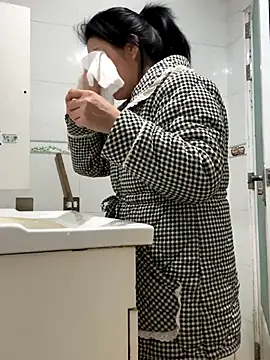 Snapshot of aoyo66 chatting on 11-27-25, 12:07 aoyo66 online show from 11-27-25, 12:07