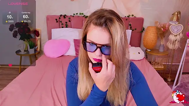 Snapshot of KellyHayden chatting on 09-28-25, 10:31 KellyHayden online show from 09-28-25, 10:31