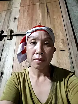 Snapshot of vtmbae chatting on 09-30-25, 01:38 vtmbae online show from 09-30-25, 01:38