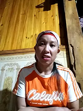 Snapshot of vtmbae chatting on 10-13-25, 07:36 vtmbae online show from 10-13-25, 07:36