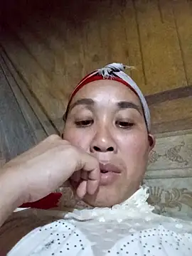 Snapshot of vtmbae chatting on 02-23-26, 12:46 vtmbae online show from 02-23-26, 12:46