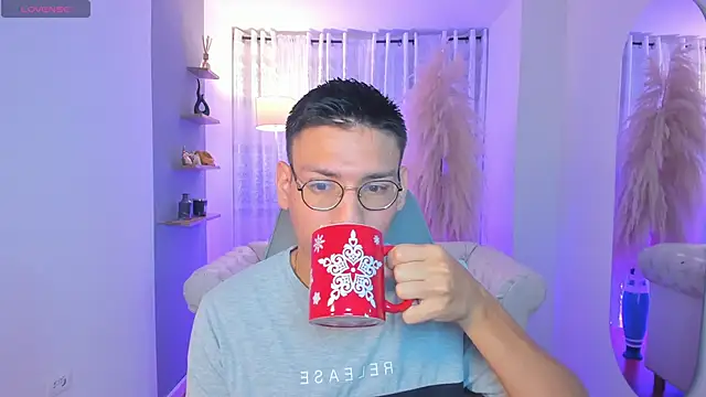 Snapshot of marcuswildx chatting on 10-01-25, 11:27 marcuswildx online show from 10-01-25, 11:27