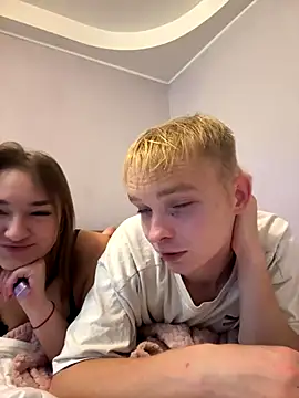 Snapshot of LinChka5789 chatting on 10-15-25, 02:28 LinChka5789 online show from 10-15-25, 02:28