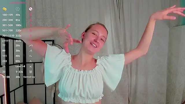 LasonyaTarbor online show from 10-24-25, 08:44