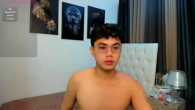 Snapshot of JuliuswildCock chatting on 10-09-25, 05:55 JuliuswildCock online show from 10-09-25, 05:55