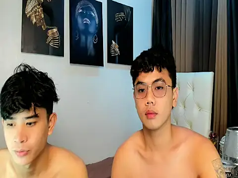 Snapshot of JuliuswildCock chatting on 10-12-25, 05:34 JuliuswildCock online show from 10-12-25, 05:34
