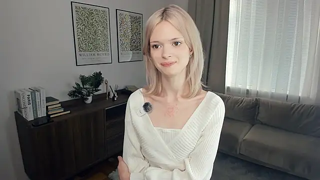 LaureMestler online show from 09-30-25, 09:03