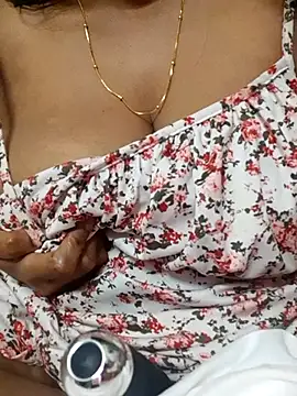 Snapshot of Tamil_kalpana_telagu chatting on 10-13-25, 08:53 Tamil kalpana telagu online show from 10-13-25, 08:53