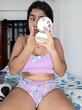 Snapshot of Sashalana chatting on 10-01-25, 12:44 Sashalana online show from 10-01-25, 12:44