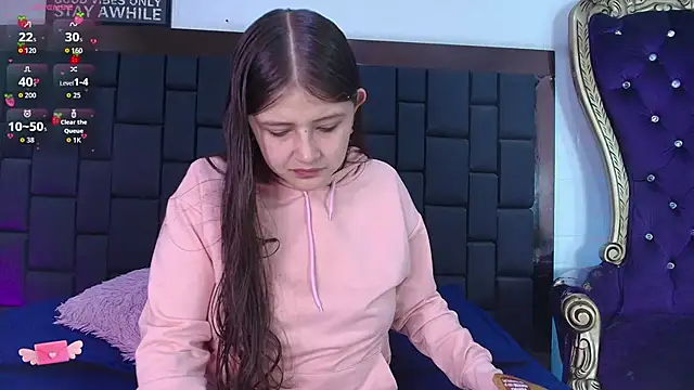 Snapshot of Krystal_Heartss chatting on 11-15-25, 02:24 Krystal Heartss online show from 11-15-25, 02:24