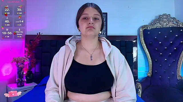 Snapshot of Krystal_Heartss chatting on 12-04-25, 12:58 Krystal Heartss online show from 12-04-25, 12:58