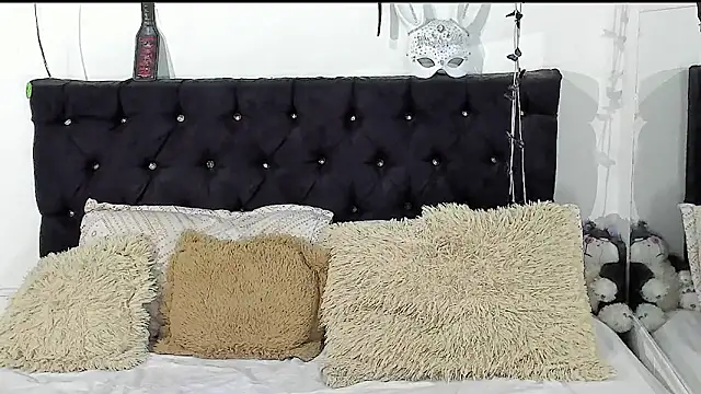 Snapshot of ValeryTatto chatting on 05-27-26, 11:40 ValeryTatto online show from 05-27-26, 11:40