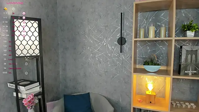 Snapshot of ElenoreReth chatting on 11-11-25, 01:38 ElenoreReth online show from 11-11-25, 01:38