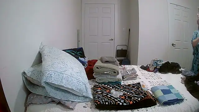 Buggy1965 online show from 04-23-26, 01:13