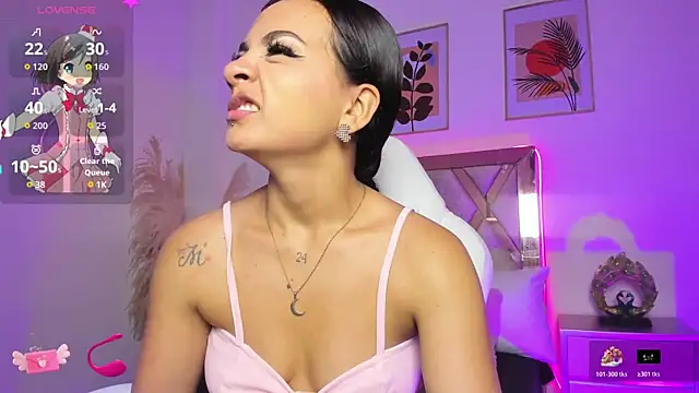 Snapshot of akira_09_ chatting on 11-06-25, 12:17 akira 09 online show from 11-06-25, 12:17