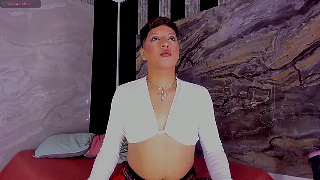 Snapshot of Ellis-Brown chatting on 10-05-25, 03:38 Ellis-Brown online show from 10-05-25, 03:38