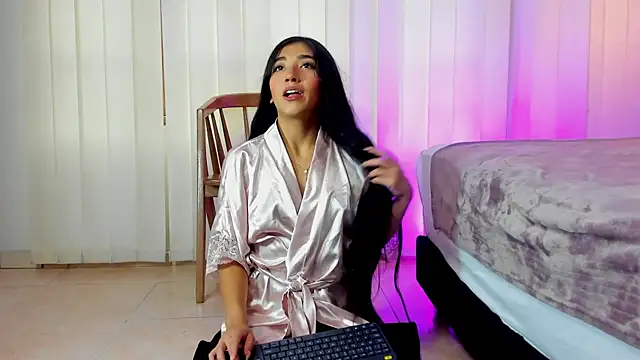 Mariana Kalo online show from 04-28-26, 01:16