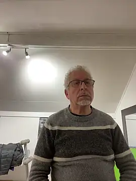 Snapshot of Roccobis chatting on 02-04-26, 04:35 Roccobis online show from 02-04-26, 04:35