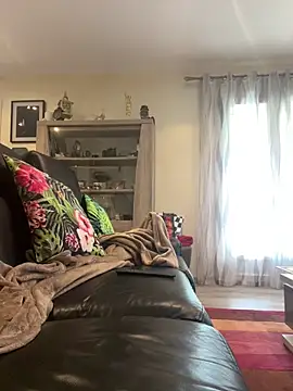 Snapshot of Roccobis chatting on 02-19-26, 02:02 Roccobis online show from 02-19-26, 02:02