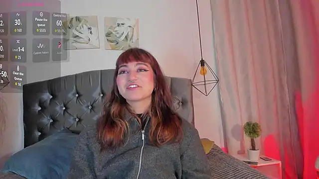 Snapshot of iam_alaskha chatting on 10-17-25, 12:30 iam alaskha online show from 10-17-25, 12:30