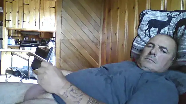 Snapshot of dan691000 chatting on 10-08-25, 05:10 dan691000 online show from 10-08-25, 05:10