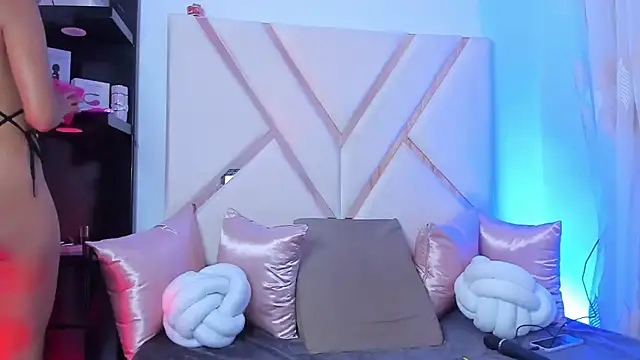 Jade Thonson1 online show from 12-19-25, 08:05