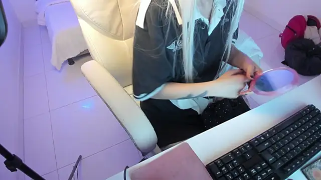 AsamiYaeko  online show from 10-25-25, 01:18