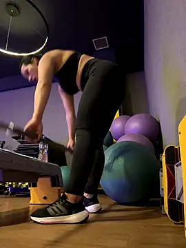 Anavalle online show from 09-27-25, 03:50