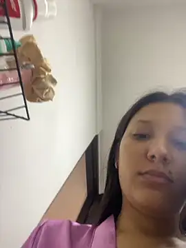 IsabellaJoness  online show from 10-28-25, 11:03