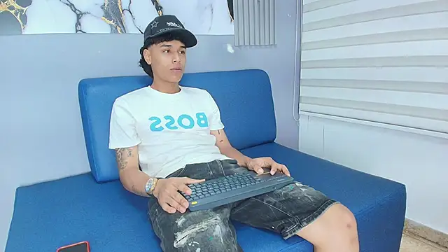 Frayhot777 online show from 01-14-26, 07:30