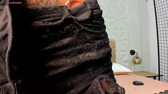 ValeryTrans  online show from 11-08-25, 01:33