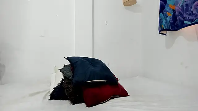 isabella ma2 online show from 10-14-25, 03:02