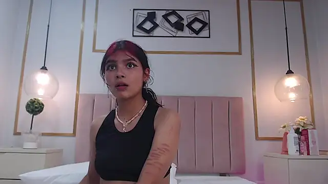 Raven Rox online show from 10-06-25, 07:44