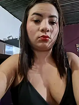 hot-mom22 online show from 12-21-25, 11:06