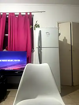 Snapshot of KarenG2025 chatting on 11-27-25, 04:14 KarenG2025 online show from 11-27-25, 04:14