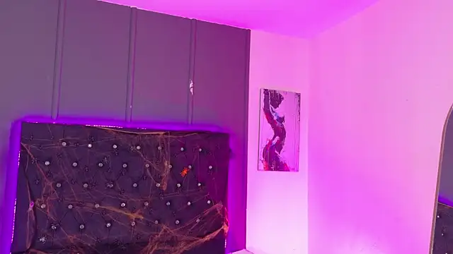 Kataaleya  12 online show from 10-31-25, 12:06