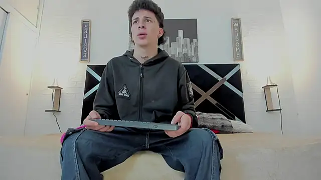 iammariano online show from 11-19-25, 04:01