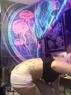 blondebarbiebae online show from 11-15-25, 04:54